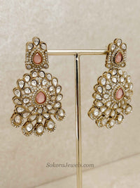 Antique Gold-Tone Kundan Necklace set - SOKORA JEWELSAntique Gold-Tone Kundan Necklace setNECKLACE SETS