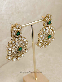Antique Gold-Tone Kundan Necklace set - SOKORA JEWELSAntique Gold-Tone Kundan Necklace setNECKLACE SETS