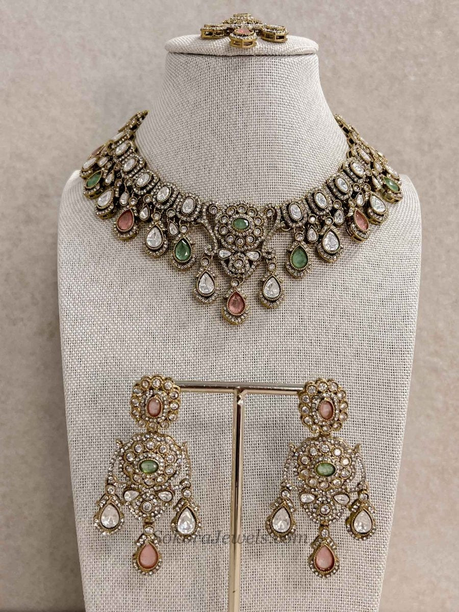 Antique Gold-Tone Kundan Necklace set - SOKORA JEWELSAntique Gold-Tone Kundan Necklace setNECKLACE SETS