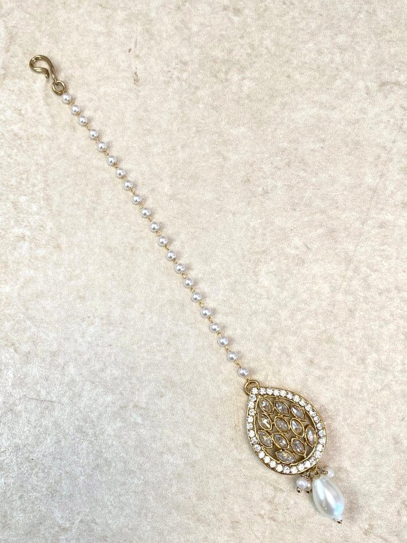 Antique Golden Tikka - Clear/Pearl - SOKORA JEWELSAntique Golden Tikka - Clear/Pearl