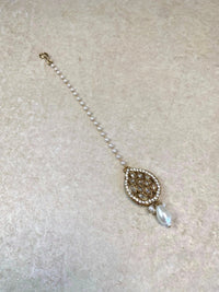 Antique Golden Tikka - Clear/Pearl - SOKORA JEWELSAntique Golden Tikka - Clear/Pearl