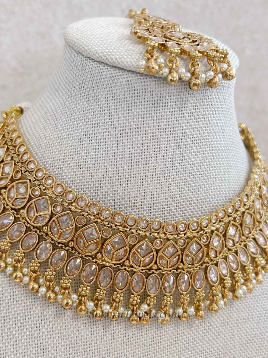 Anvika Champagne Kundan Choker Set – Indian Wedding Jewellery - SOKORA JEWELSAnvika Champagne Kundan Choker Set – Indian Wedding Jewellery