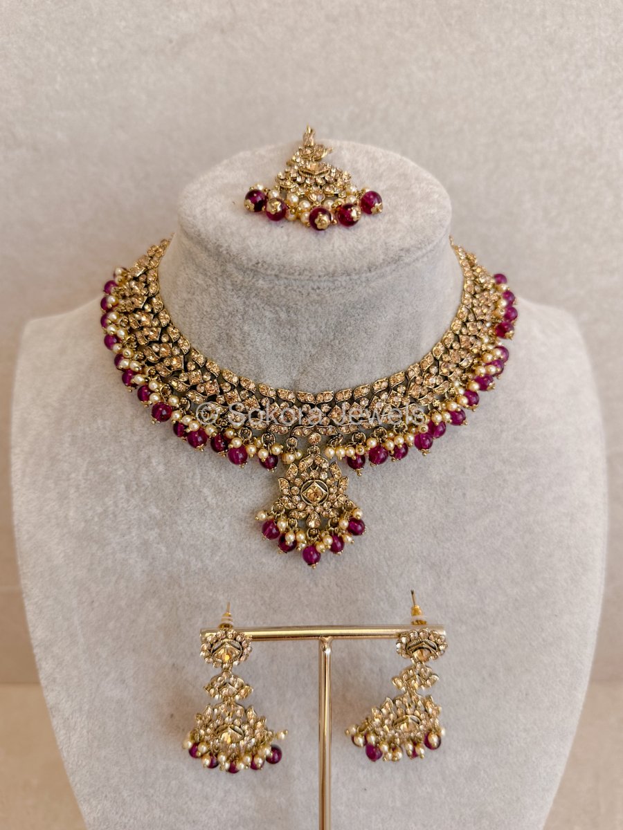 Areesha Antique Gold Pendant Set - Purple - SOKORA JEWELSAreesha Antique Gold Pendant Set - Purple