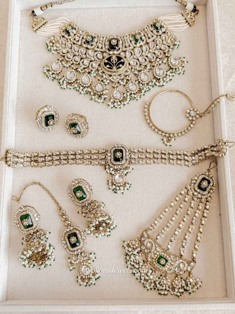 Arpana Kundan Bridal set in Green - SOKORA JEWELSArpana Kundan Bridal set in Green