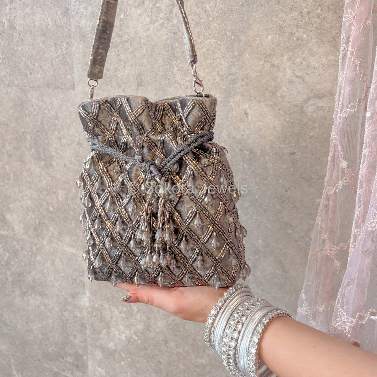 Beaded Tassel Bag - Grey - SOKORA JEWELSBeaded Tassel Bag - Grey