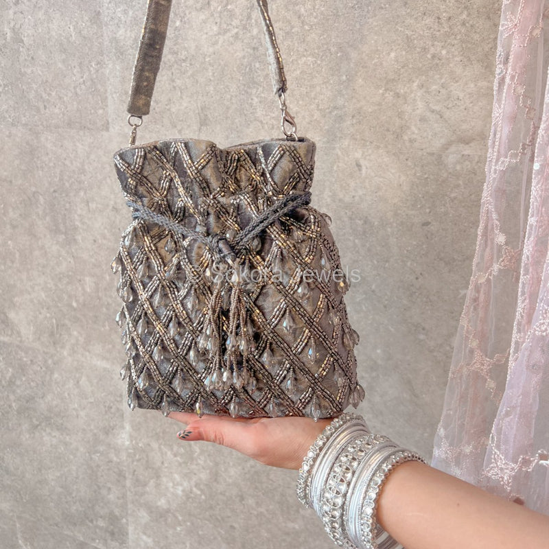 Beaded Tassel Bag - Grey - SOKORA JEWELSBeaded Tassel Bag - Grey