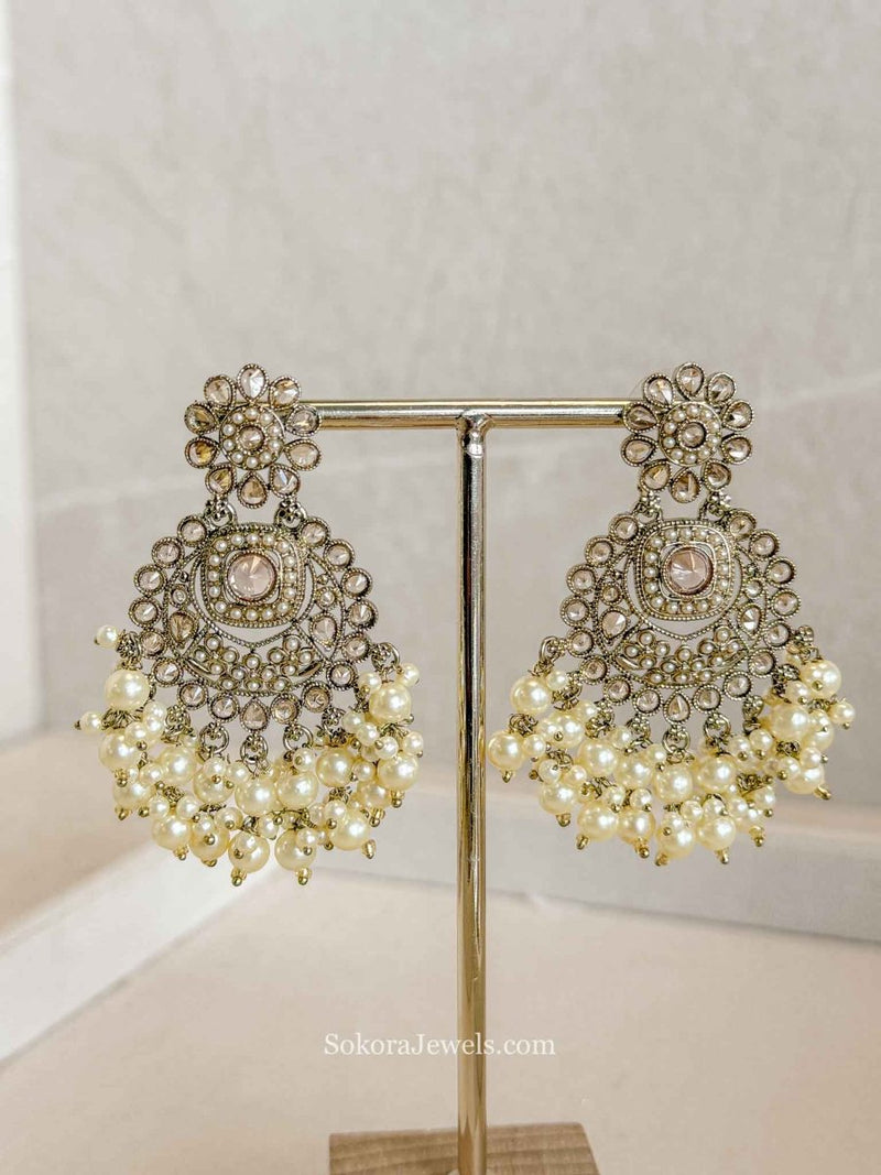 Champagne Crystal & Pearl Beaded Earrings - SOKORA JEWELSChampagne Crystal & Pearl Beaded Earrings