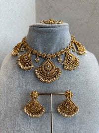 Chitra Large Pearl & Gold set - SOKORA JEWELSChitra Large Pearl & Gold setNECKLACE SETS