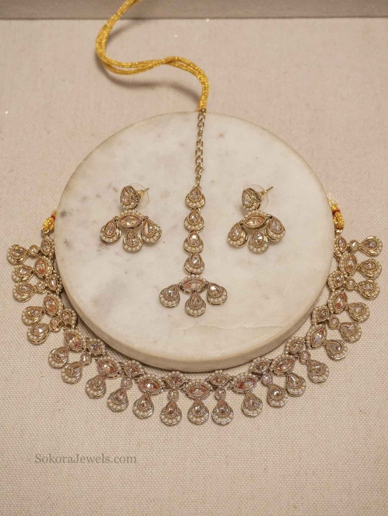 Dainty Antique Gold Necklace Set - SOKORA JEWELSDainty Antique Gold Necklace Set