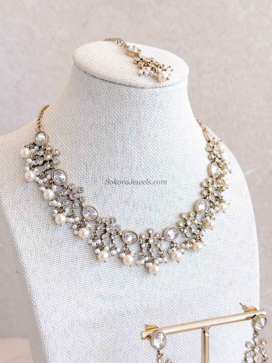 Dainty Floral Crystal & Antique Gold Necklace Set - SOKORA JEWELSDainty Floral Crystal & Antique Gold Necklace Set