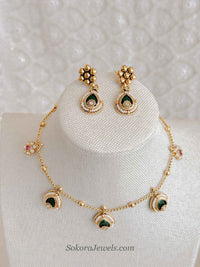 Dainty Kundan Green Drop Set - SOKORA JEWELSDainty Kundan Green Drop Set