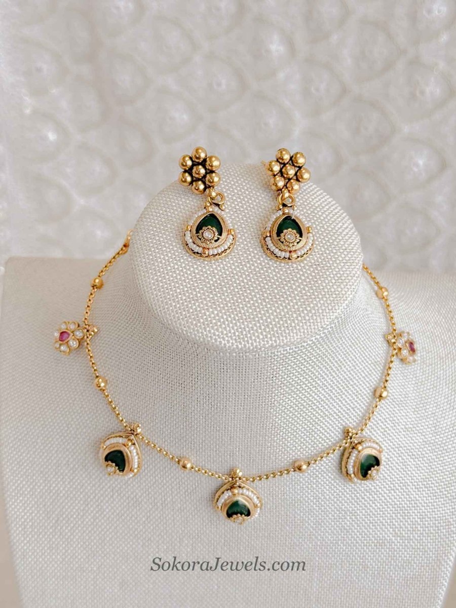 Dainty Kundan Green Drop Set - SOKORA JEWELSDainty Kundan Green Drop Set