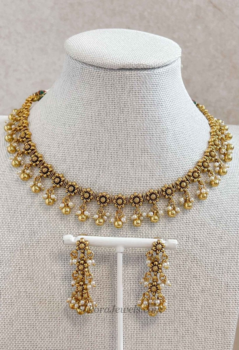 Daisy Floral Gold Plated Necklace & Earring Set - SOKORA JEWELSDaisy Floral Gold Plated Necklace & Earring Set
