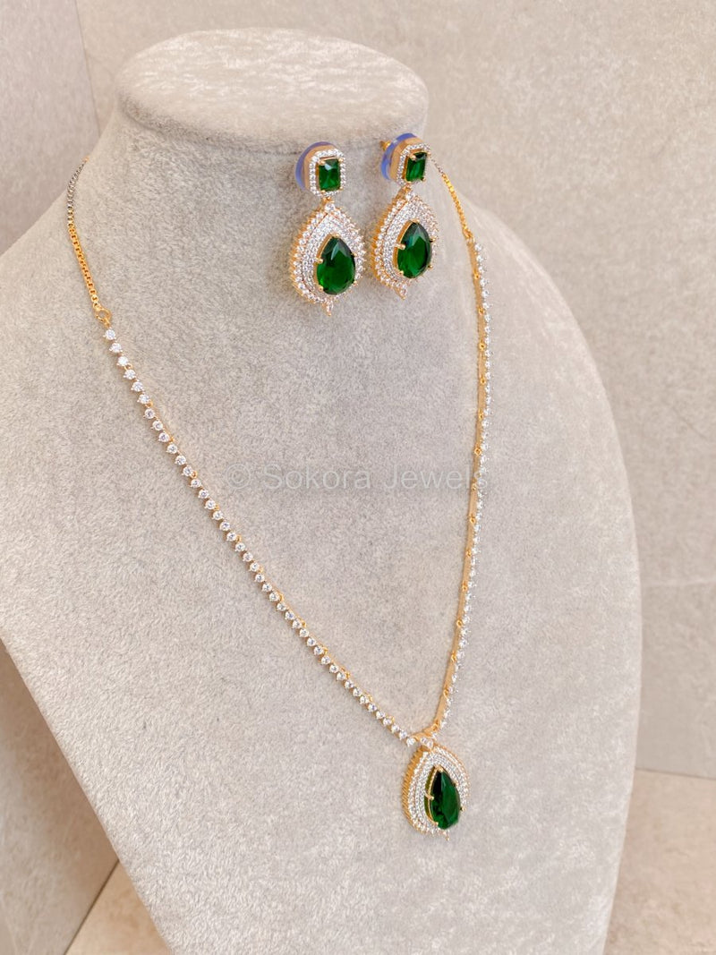 Emerald Drop Diamante Set - Gold/Clear - SOKORA JEWELSEmerald Drop Diamante Set - Gold/ClearNECKLACE SETS