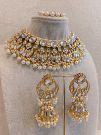 Eshma Faux Kundan Bridal Set - White - SOKORA JEWELSEshma Faux Kundan Bridal Set - White