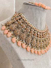 Faiqa Antique Gold Necklace Set Peach - SOKORA JEWELSFaiqa Antique Gold Necklace Set Peach