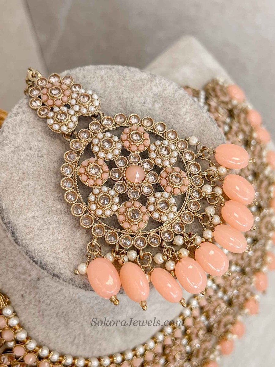 Faiqa Antique Gold Necklace Set Peach - SOKORA JEWELSFaiqa Antique Gold Necklace Set Peach