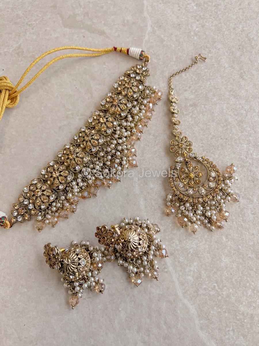 Fasiha Golden Choker Set - SOKORA JEWELSFasiha Golden Choker Set