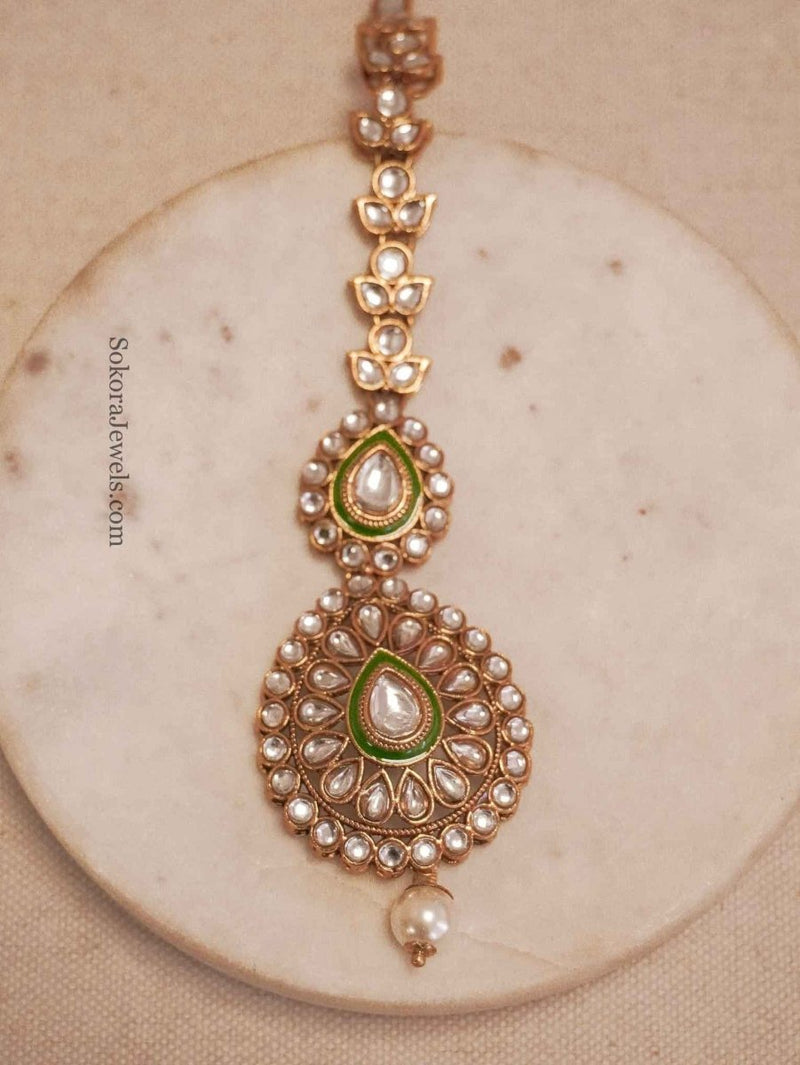 Faux Kundan Tikka - SOKORA JEWELSFaux Kundan Tikka