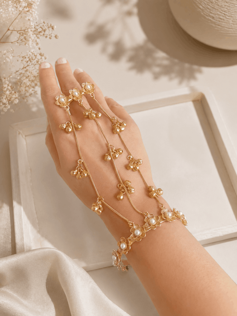Ghunghroo & Pearl detail hand chain - SOKORA JEWELSGhunghroo & Pearl detail hand chain