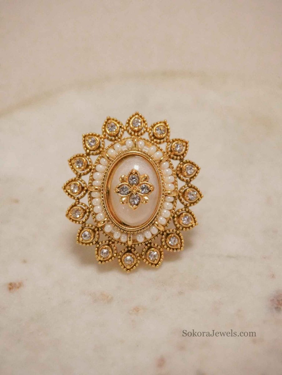 Gold Tone Faux Kundan & Pearl Statement Ring - SOKORA JEWELSGold Tone Faux Kundan & Pearl Statement RingRING