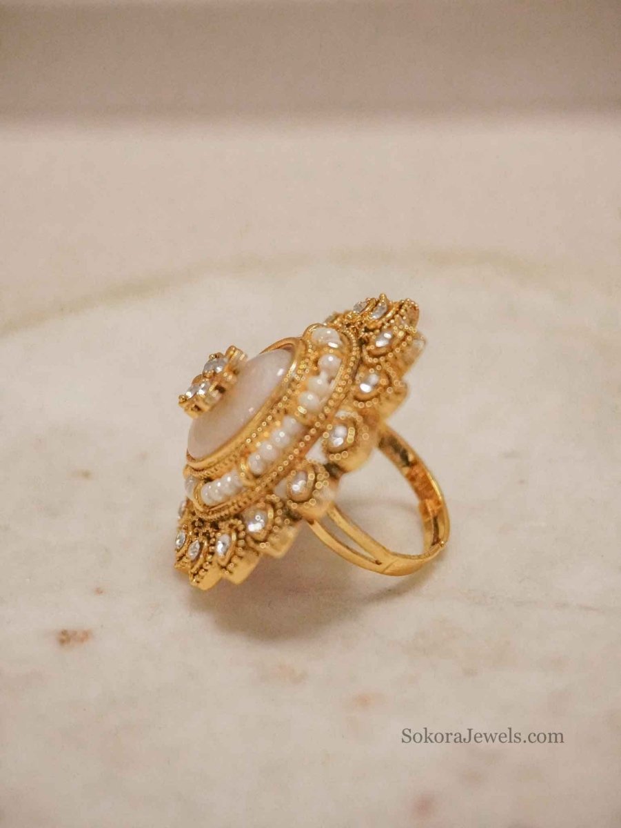 Gold Tone Faux Kundan & Pearl Statement Ring - SOKORA JEWELSGold Tone Faux Kundan & Pearl Statement RingRING