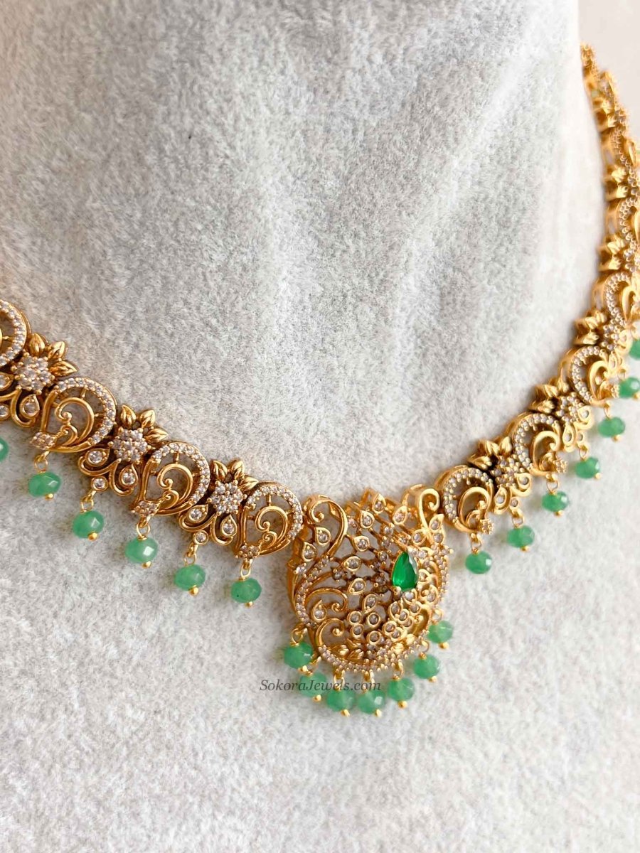Green Heritage Pendant Necklace Set - SOKORA JEWELSGreen Heritage Pendant Necklace SetNECKLACE SETS