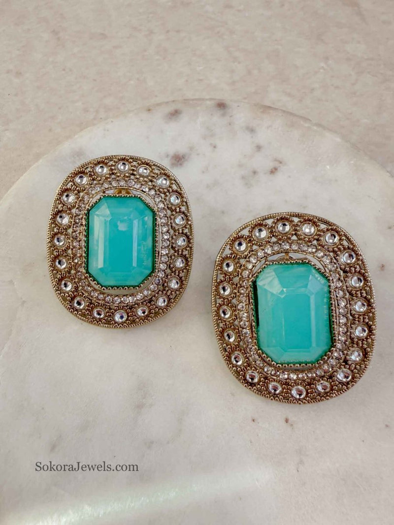 Green OverSized Studs - SOKORA JEWELSGreen OverSized Studsstuds and tops