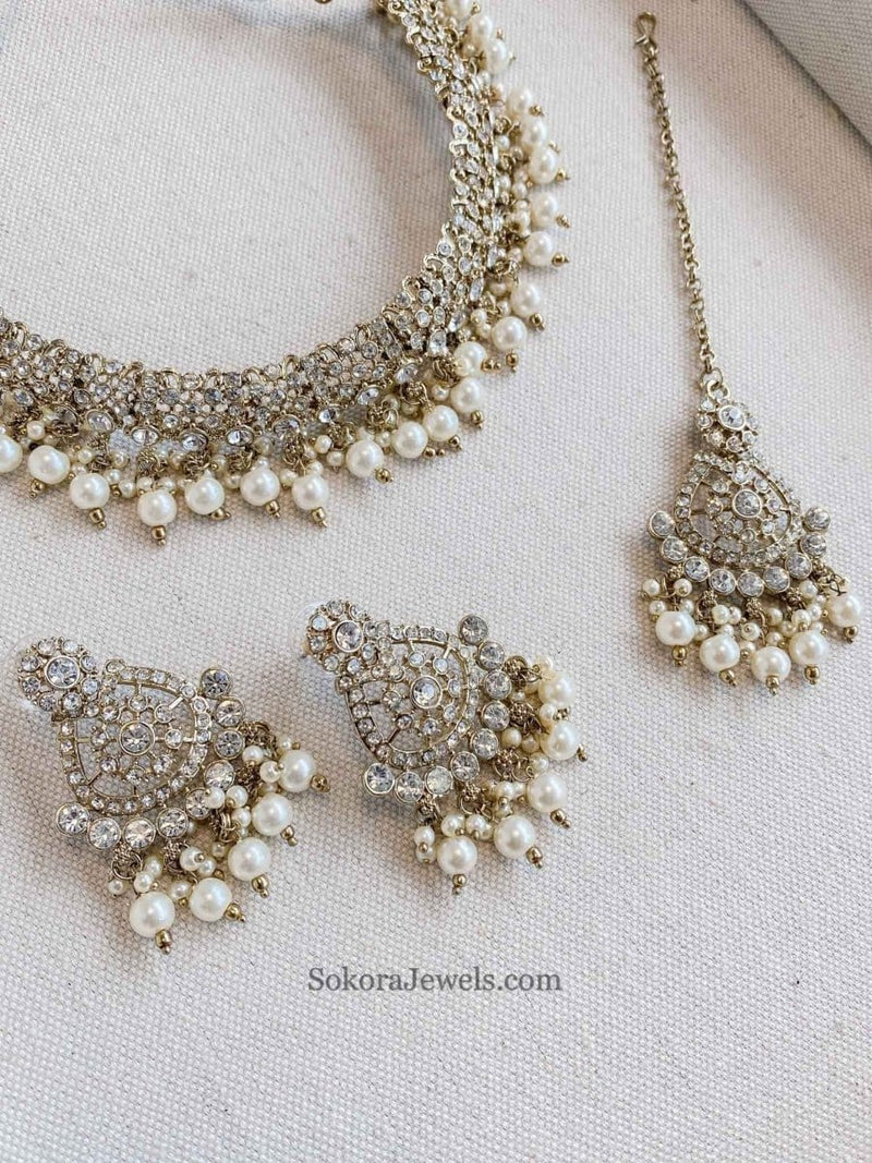 Hafsa Clear Necklace Set - SOKORA JEWELSHafsa Clear Necklace Set