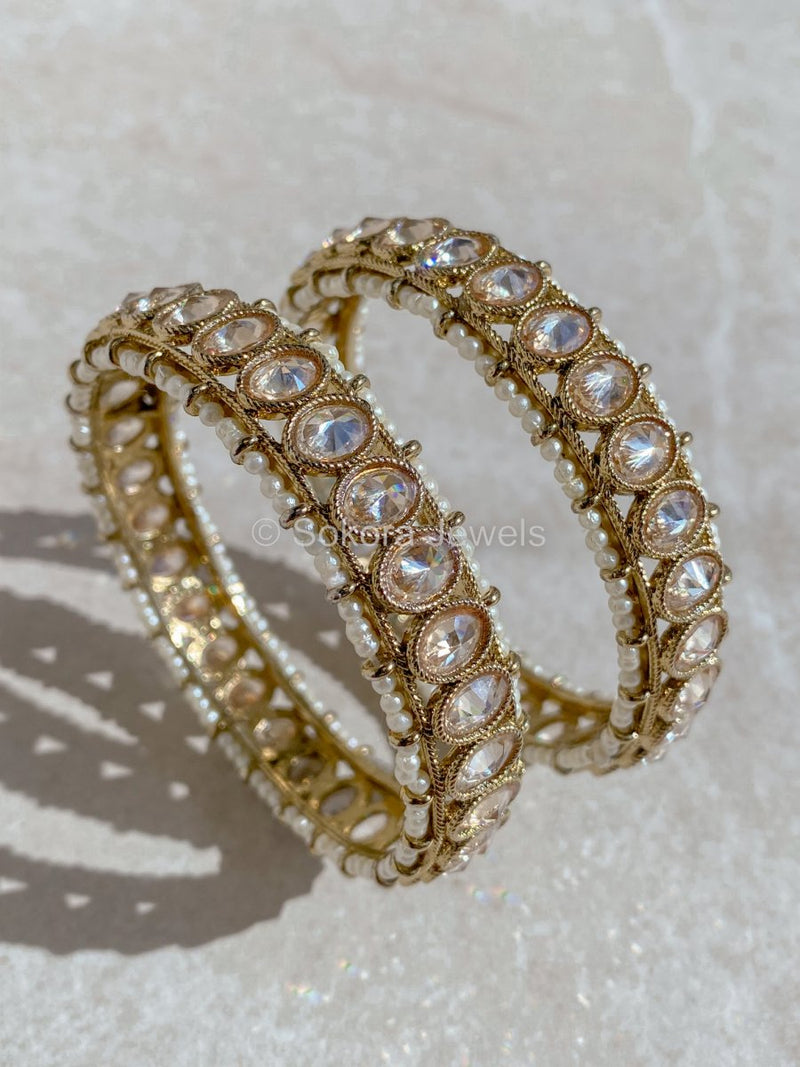 Hafsah Chunky Oval Crystal Kada - SOKORA JEWELSHafsah Chunky Oval Crystal KadaBANGLES