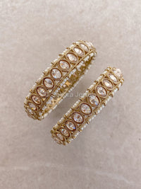 Hafsah Chunky Oval Crystal Kada - SOKORA JEWELSHafsah Chunky Oval Crystal KadaBANGLES