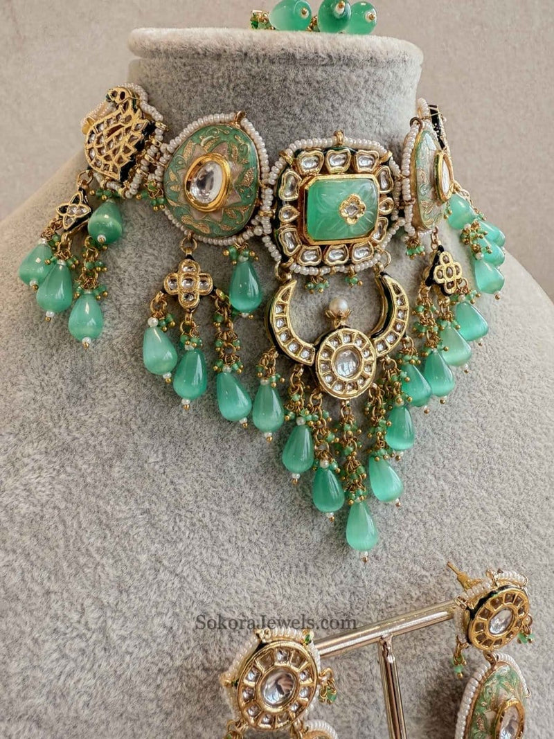 Heritage Statement Style Kundan Choker Set - SOKORA JEWELSHeritage Statement Style Kundan Choker Set