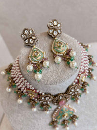 Heritage Statement Victorical Style Kundan Choker Set - SOKORA JEWELSHeritage Statement Victorical Style Kundan Choker Set