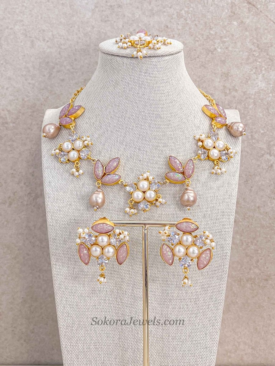Iridescent Quartz & Pearl Statement Jewellery Set - SOKORA JEWELSIridescent Quartz & Pearl Statement Jewellery Set