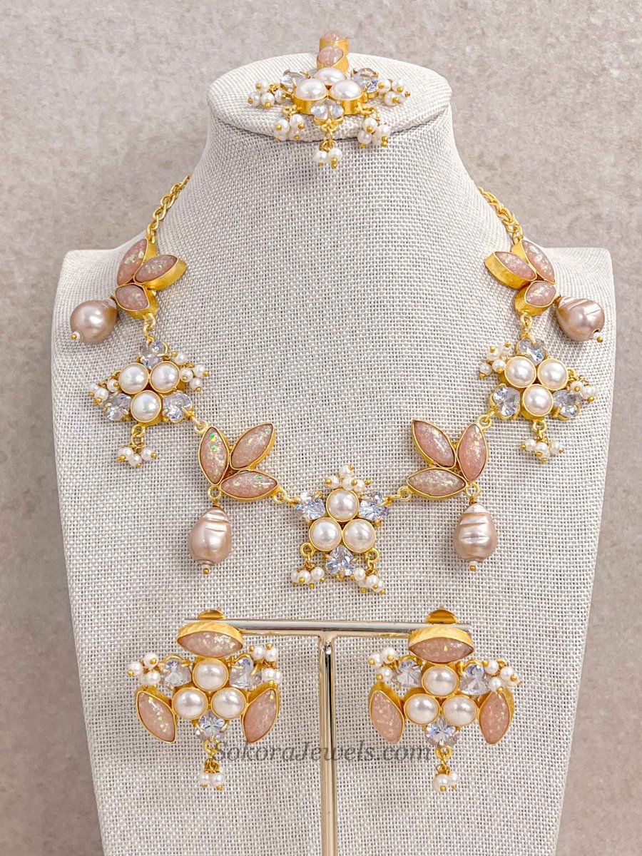 Iridescent Quartz & Pearl Statement Jewellery Set - SOKORA JEWELSIridescent Quartz & Pearl Statement Jewellery Set