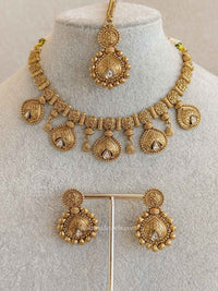 Jaiveer Kundan Heritage Choker Set - SOKORA JEWELSJaiveer Kundan Heritage Choker SetNECKLACE SETS