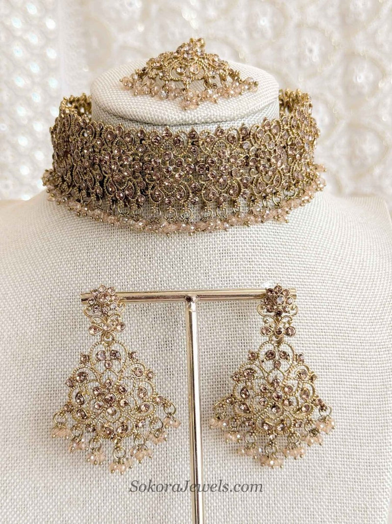 Jeevan Golden Choker set - SOKORA JEWELSJeevan Golden Choker set