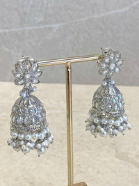Jhumka Earring & Tikka set - Silver/Pearl - SOKORA JEWELSJhumka Earring & Tikka set - Silver/Pearl