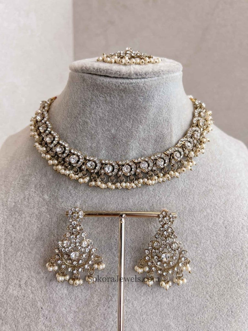 Kira Golden Necklace Sets - SOKORA JEWELSKira Golden Necklace Sets