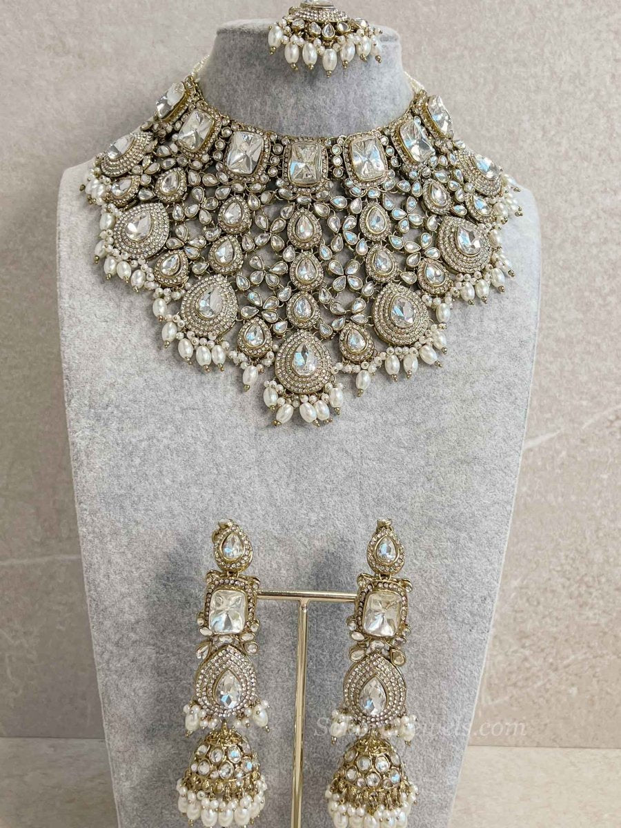 Kundan Bridal set - SOKORA JEWELSKundan Bridal set