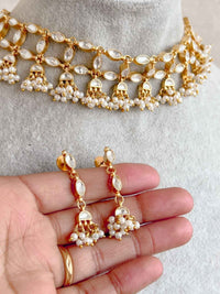 Kundan Choker and Earring set - SOKORA JEWELSKundan Choker and Earring set