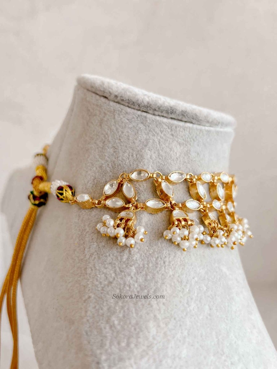 Kundan Choker and Earring set - SOKORA JEWELSKundan Choker and Earring set