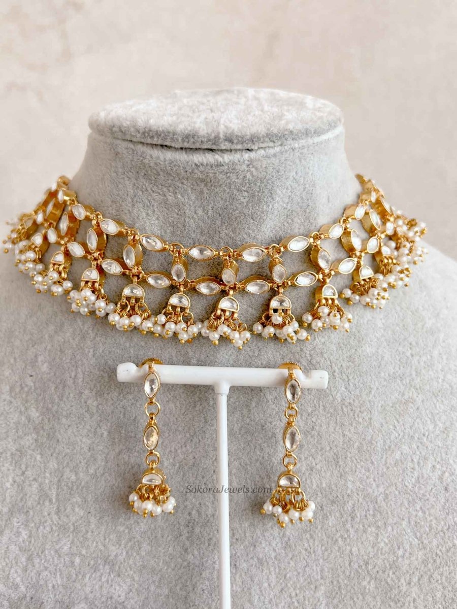Kundan Choker and Earring set - SOKORA JEWELSKundan Choker and Earring set