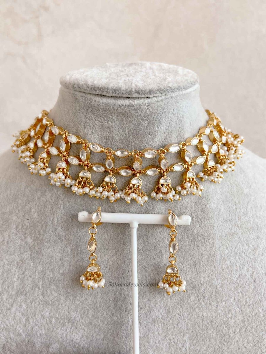 Kundan Choker and Earring set - SOKORA JEWELSKundan Choker and Earring set