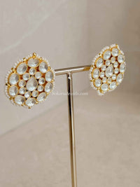 Kundan Choker with Stud Earrings - SOKORA JEWELSKundan Choker with Stud Earrings