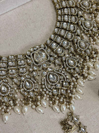 Kundan Pearl Bridal set with Headband - SOKORA JEWELSKundan Pearl Bridal set with Headband