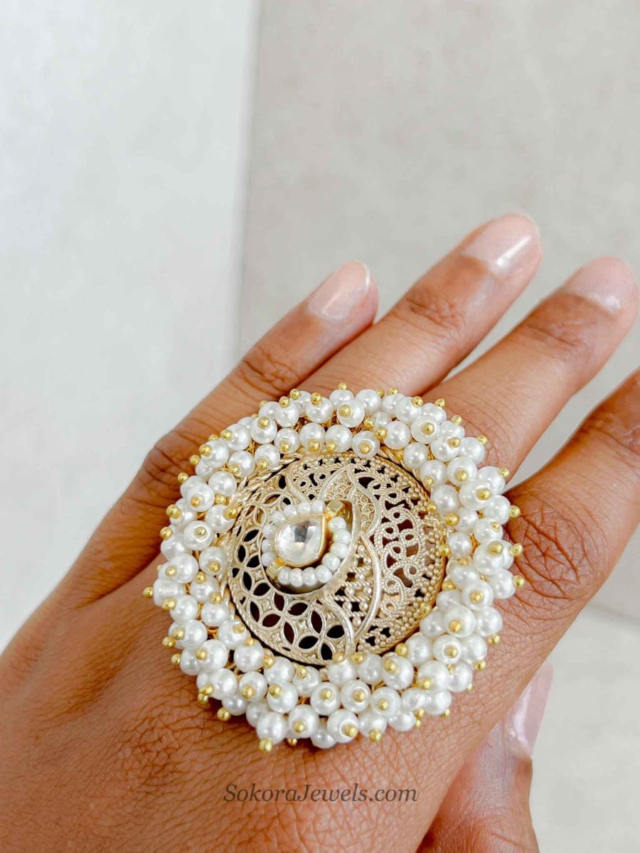 Large Round Kundan Pearl Ring - SOKORA JEWELSLarge Round Kundan Pearl RingRING