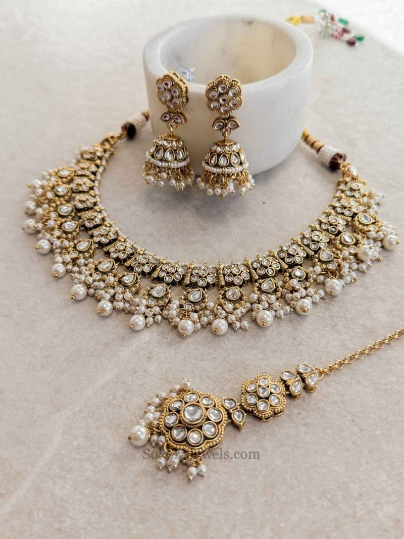 Leena Faux Kundan Set - White - SOKORA JEWELSLeena Faux Kundan Set - WhiteNECKLACE SETS