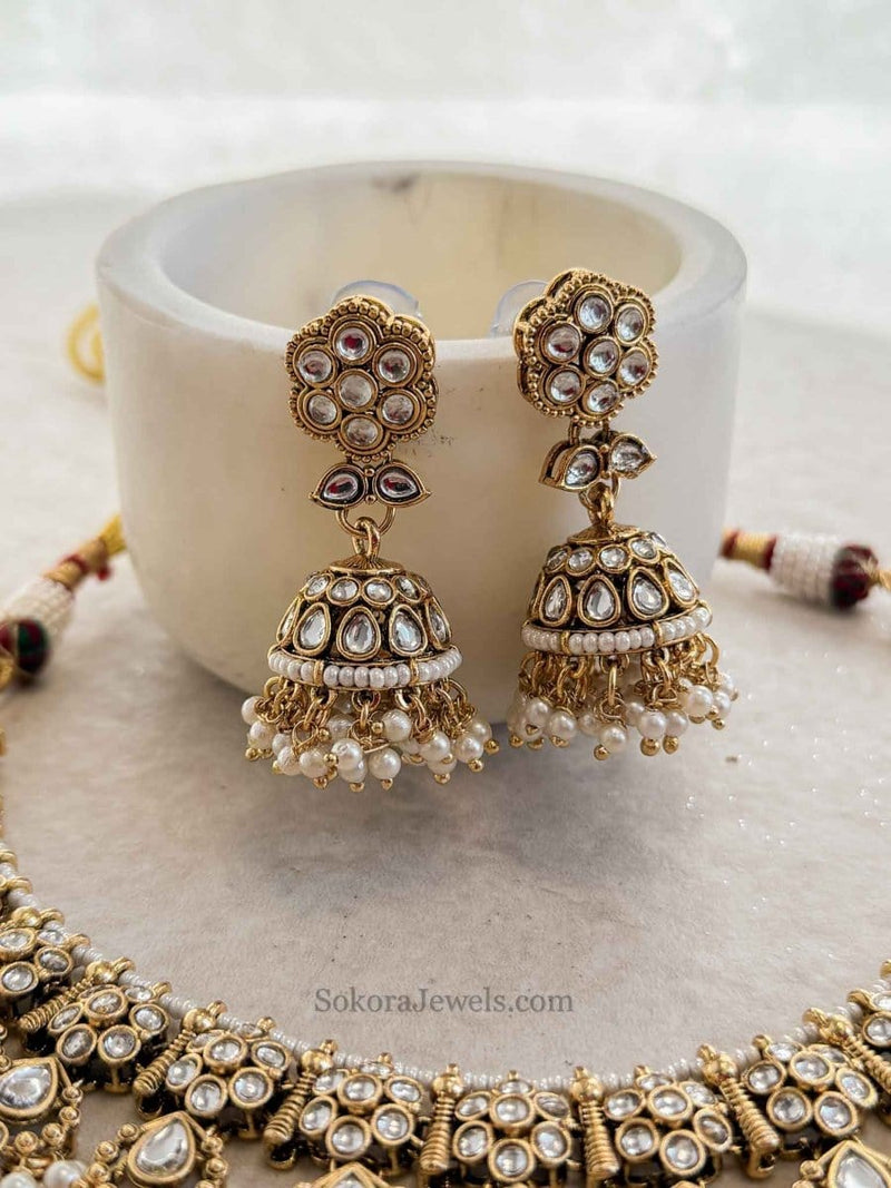 Leena Faux Kundan Set - White - SOKORA JEWELSLeena Faux Kundan Set - WhiteNECKLACE SETS