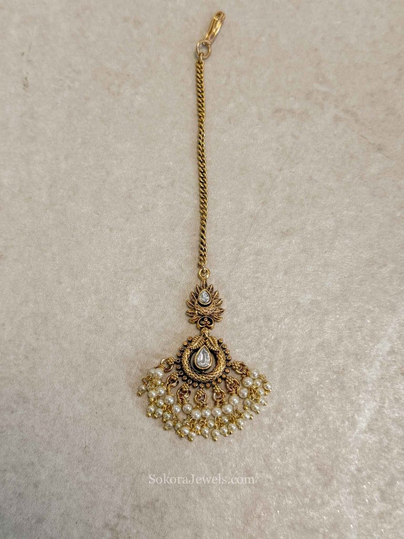 Luxury Gold Plated Kundan Bridal Tikka - SOKORA JEWELSLuxury Gold Plated Kundan Bridal Tikka